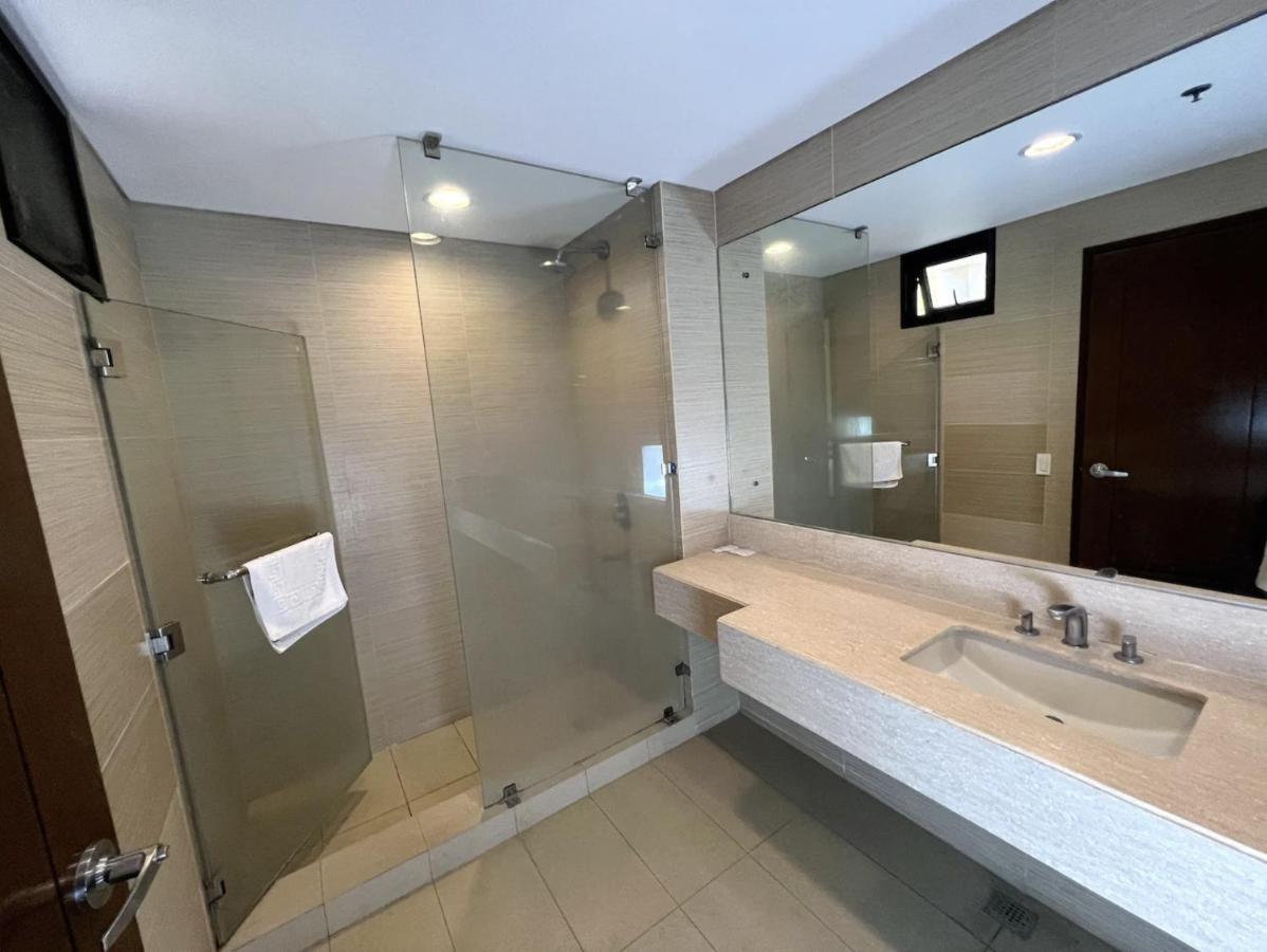 Anvaya Cove Short Term Rental Condos Morong  Esterno foto